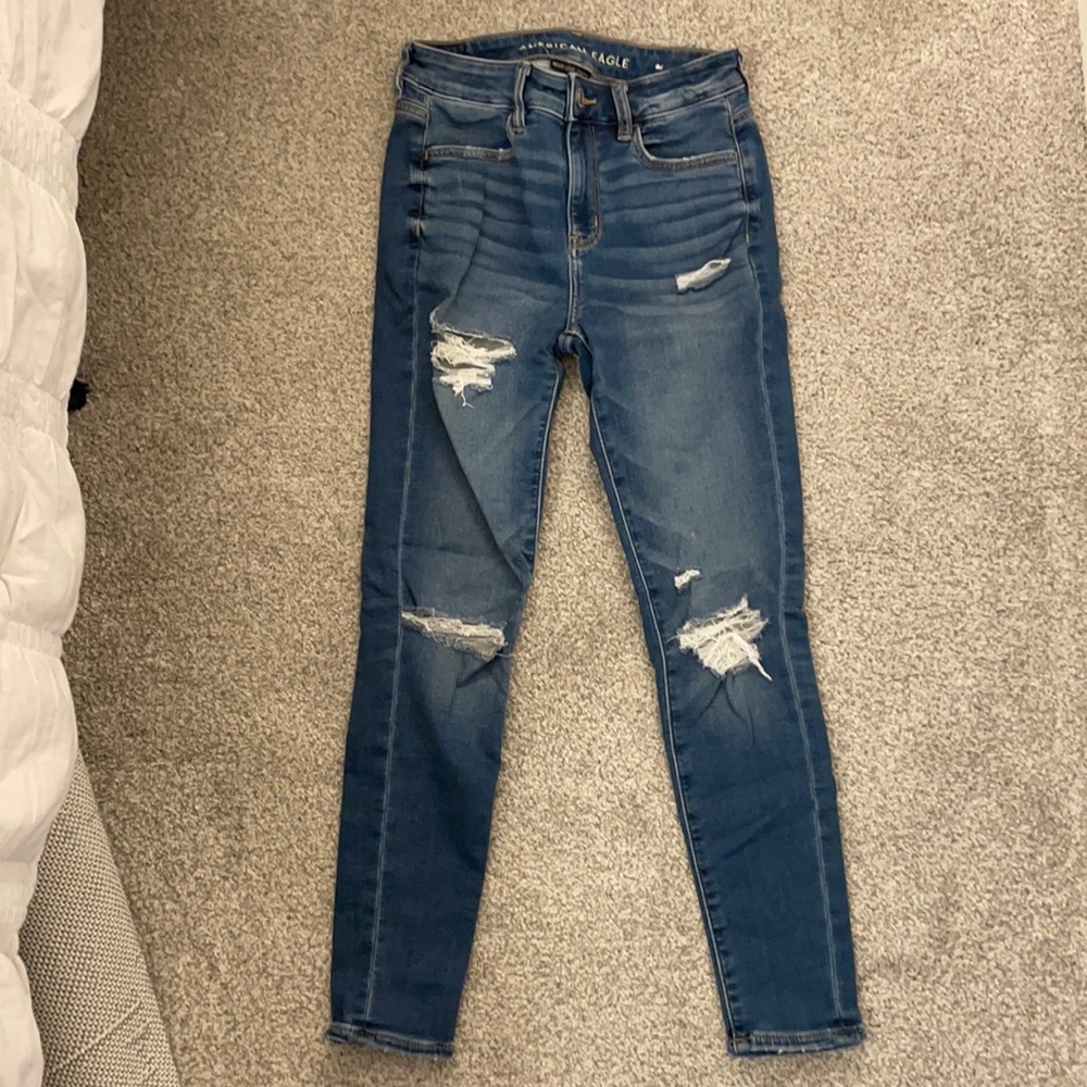 American Eagle women’s jeans size 4 short